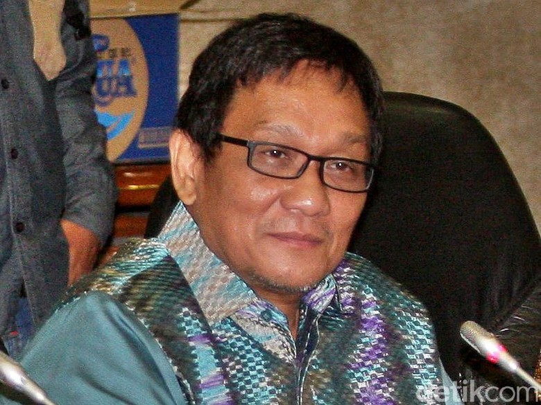 Soal Putin, Hanura Tuding Fadli Zon Tak Lagi Idolakan Prabowo Soal Putin, Hanura Tuding Fadli Zon Tak Lagi Idolakan Prabowo
