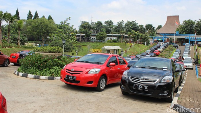 Mobil bekas taksi