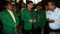 Kemenkum HAM belum juga mengesahkan kepengurusan PPP kubu Djan Faridz sesuai dengan perintah putusan Mahkamah Agung (MA).