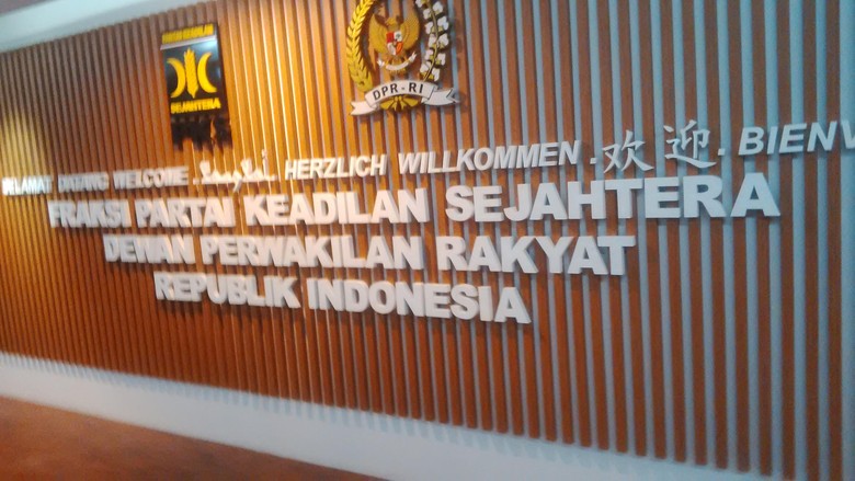 PKS Desak Pemerintah Pulangkan Jenazah TKI Dipancung PKS Desak Pemerintah Pulangkan Jenazah TKI Dipancung