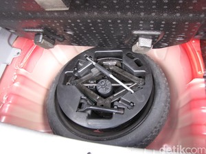Nissan: Ban Serep Tak Ada Tempat di Era Mobil Listrik
