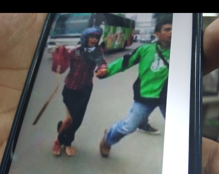 Usai Tolong Anggun dan Polisi, Yunus Driver Go-Jek Pulang dan Bawa Ibu Berobat