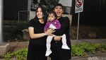 Kebersamaan Ricky Harun dengan Istri dan Anak Tercinta