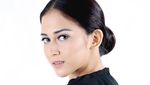 Lady in Black! Nina Zatulini Tampil Beda