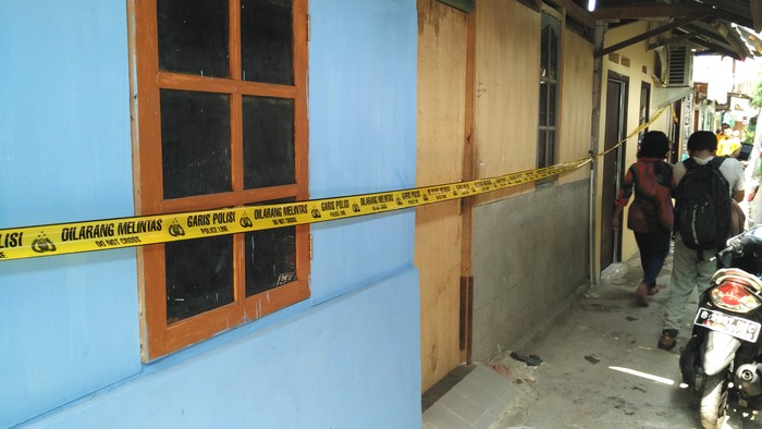 11 Rumah Petak di Jl Slamet Riyadi yang Digerebek Polisi Diberi Garis Polisi