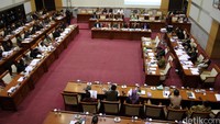 Rapat kerja itu diikuti 20 anggota dari 9 fraksi. Pool/Lamhot Aritonang/detikFoto.