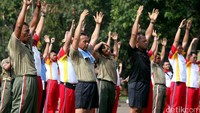 Panglima Tampak didampingi KSAD Jenderal TNI Mulyono, KASAL Laksamana TNI Ade Supandi, dan KASAU Marsekal TNI Agus Supriyatna.
