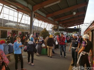 PT KCJ Mohon Maaf Atas Gangguan Commuter Line, Begini Penjelasannya
