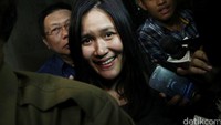 Jessica diperiksa bukan di ruangan penyidik, melainkan di ruangan Direktur Reserse Kriminal Umum Polda Metro Jaya.