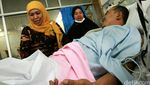 Kapolri dan Mensos Jenguk Korban Bom Thamrin