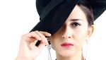 Lady in Black! Nina Zatulini Tampil Beda