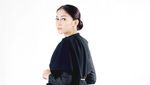 Lady in Black! Nina Zatulini Tampil Beda