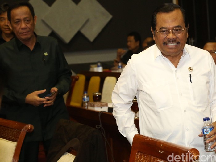 Anggota Komisi III Dukung Jaksa Agung Soal Deponering Kasus BW dan Samad