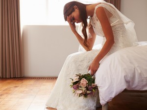 Syok Banget, Wanita Pergoki Calon Suami Disusui Ibunya Jelang Pernikahan