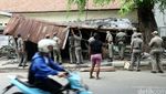 Satpol PP Bongkar Bangunan Liar di Manggarai