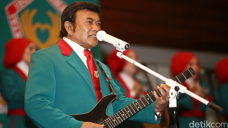 Berdendang di KPK, Rhoma Irama: Kalau Revisi UU KPK Tetap Dilakukan, Terlalu! Berdendang di KPK, Rhoma Irama: Kalau Revisi UU KPK Tetap Dilakukan, Terlalu!