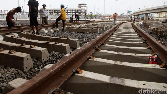 RI dan Jepang Sepakati Proyek Kereta Kencang JKT-SBY Hari Ini