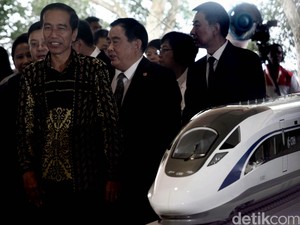 Pengembangan Kawasan Sekitar Stasiun Kereta Cepat JKT-BDG Tunggu RTRW