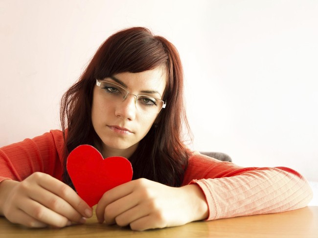 5 Tanda Kamu Punya Philophobia, Fobia Jatuh Cinta