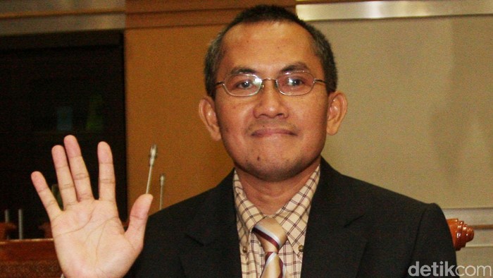Komisi III menggelar uji kelayakan dan kepatutan terhadap dua calon anggota Komisi Yudisial di Gedung DPR, Jakarta, Kamis (21/1/2016). Dua calon anggota KY yang menjalani uji kelayakan dan kepatutan adalah Jaja Ahmad Jayus dan Aidul Fitriciada Azhari. Lamhot Aritonang/detikcom.