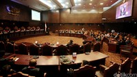 Sidang sengketa Pilkada dipimpin Ketua MK Arief Hidayat.