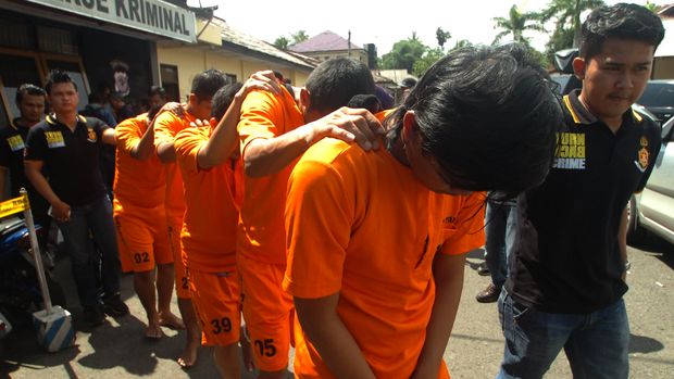 Ilustrasi para tersangka.