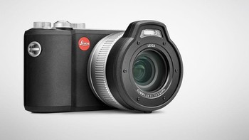 LCD-nya pun terlindung oleh sebuah lapisan tertentu, dan ada sistem 2 pengunci untuk penutup baterai dan kartu memori. (Foto: Leica)