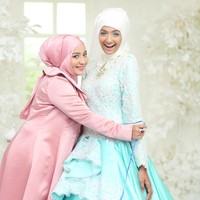 Selain Sarah Azka, model populer Laura Muljadi juga pernah membawakan rancangan Anniesa Hasibuan di New York, Amerika Serikat. Tak hanya tampil di Couture Fashion Week tapi juga New York Fashion Week (NYFW) Spring/Summer 2017. Foto: Afida Sukma