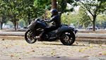 Menjajal Moge Honda NM4 Vultus