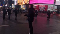 Ia menyambangi New York untuk melakukan syuting sebuah film dengan aktris Malaysia. (dok. Pribadi)