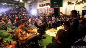 Bukalapak pun mempekerjakan ribuan pegawai dan telah menjelma menjadi salah satu e-commerce terkemuka di Indonesia. Foto: Ari Saputra