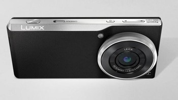 Jeroan kamera ini sendiri mirip sebuah ponsel. Mengusung prosesor Snapdragon 801, RAM 2 GB dan ruang penyimpanan 16 GB. Foto: Panasonic