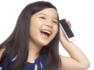 Sindir Orangtua, Bocah Ini Ingin Jadi Smartphone