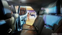 Interior All New Fortuner VRZ dan SRZ dilengkapi dengan luxury interior, new advance entertainment system, absolute safety.