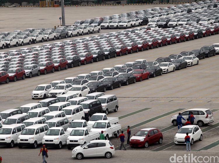 Ekspor Otomotif Naik Tipis Sepanjang 2015