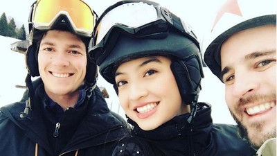 Intip Foto-foto Raline Shah Liburan di Swiss, Yuk!