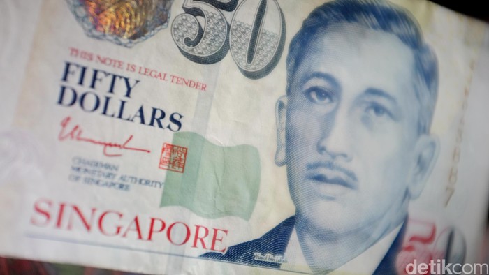 Mata uang Dollar Singapura.
dikhy sasra/ilustrasi/detikfoto