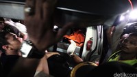 Pelaku yang bernama Rico diduga terlibat dalam pengeroyokan anggota polisi dalam penggerebekan pesta narkoba di Matraman, Senin (18/1) lalu.