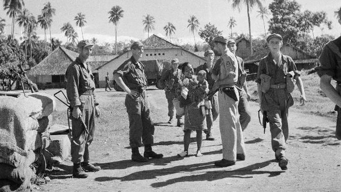 Museum Dutsch Resistance di Amsterdam mengelar pameran foto bertajuk Colonial War 1945-1948. Sejumlah foto yang dipamerkan memperlihatkan aksi pasukan kolonial menjajah Indonesia