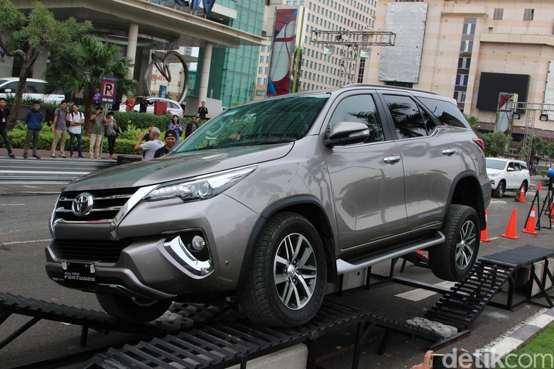 Toyota Fortuner. Foto: Rangga Rahadiansyah Toyota Fortuner. Foto: Rangga Rahadiansyah