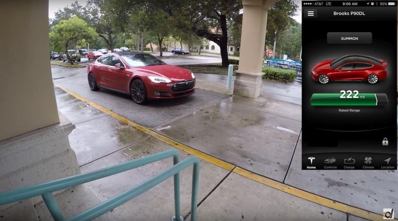 Ilustrasi Tesla Model S dengan fitur Autopilot. Foto: Screenshot YouTube Ilustrasi Tesla Model S dengan fitur Autopilot. Foto: Screenshot YouTube