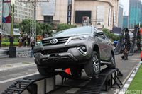 Toyota Fortuner.