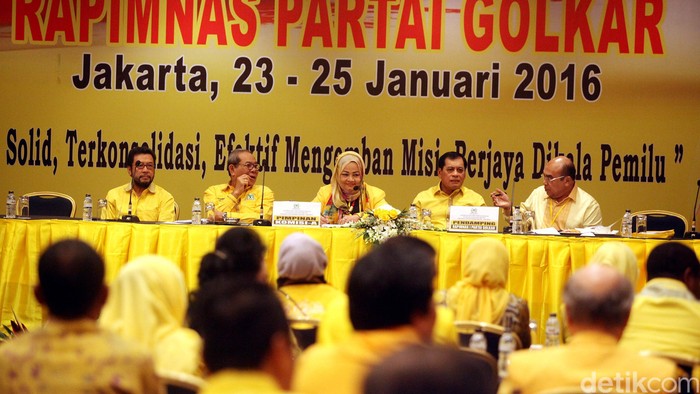 Tiga Menteri Hadiri Penutupan Rapimnas Golkar Ical