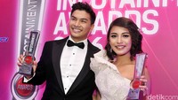 Mereka memang slalu terlihat romantis di setiap kesempatan. Pool/Noel/detikFoto.