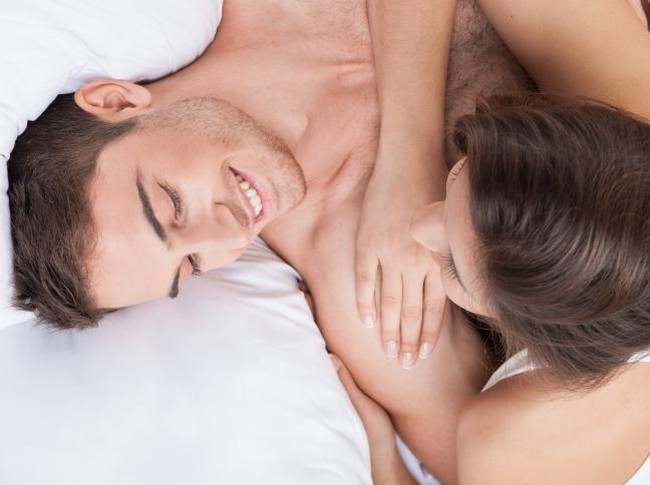 Trik Agar Sukses Malam Pertama Bagi Pasangan Pengantin Baru