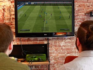 Suami yang Asyik Nge-game dan Cuma Mempedulikan Hewan Peliharaan