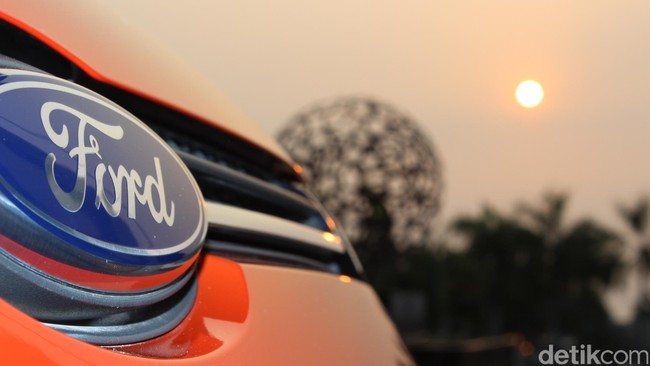 Fenomena Industri Otomotif di 2016