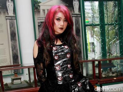 Dara The Virgin Gothic Banget, Yay or Nay?