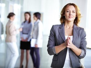 Tips Merapikan Meja Kantor Agar Kerja Lebih Semangat dan Produktif