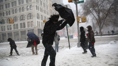 Potret Dramatis Hantaman Badai Salju di New York